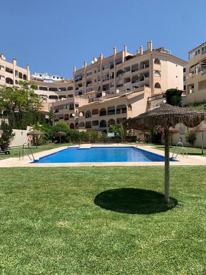 Encantador Piso Con Terraza Y Piscina Apartman Benalmádena Kültér fotó
