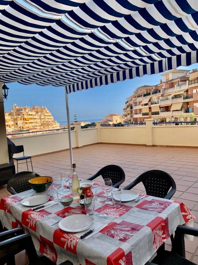 Encantador Piso Con Terraza Y Piscina Apartman Benalmádena Kültér fotó